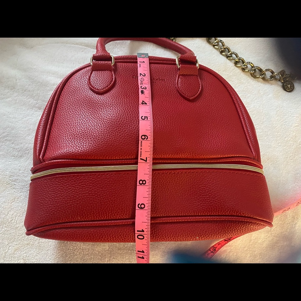 Elizabeth Arden Red Dome Satchel Tote - Picture 8 of 9